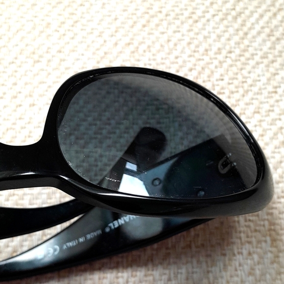 Chanel Camellia Black Sunglasses White Flowers! - Picture 13 of 16